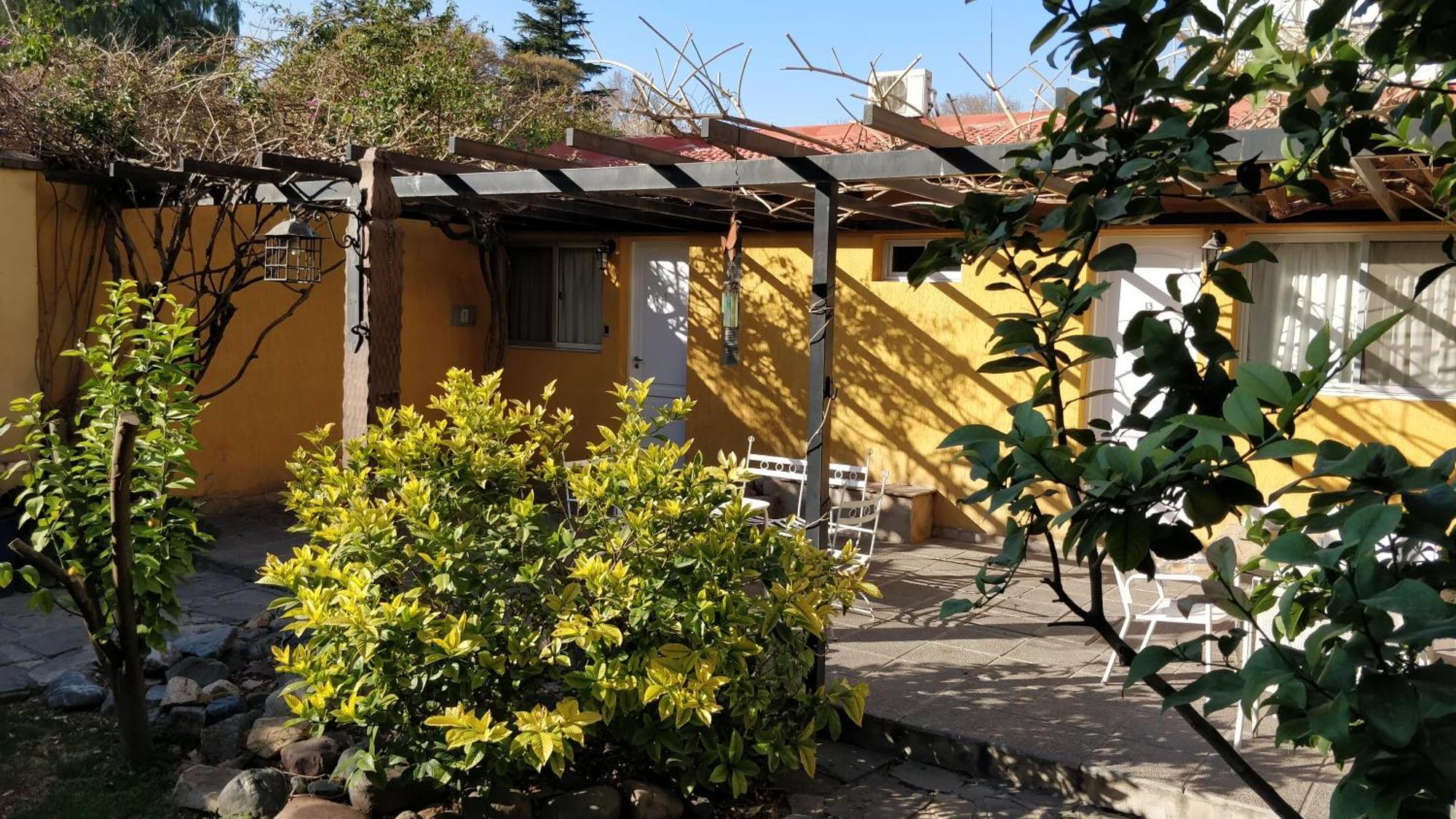 Alamo Hostel & Suites Mendoza Exterior photo